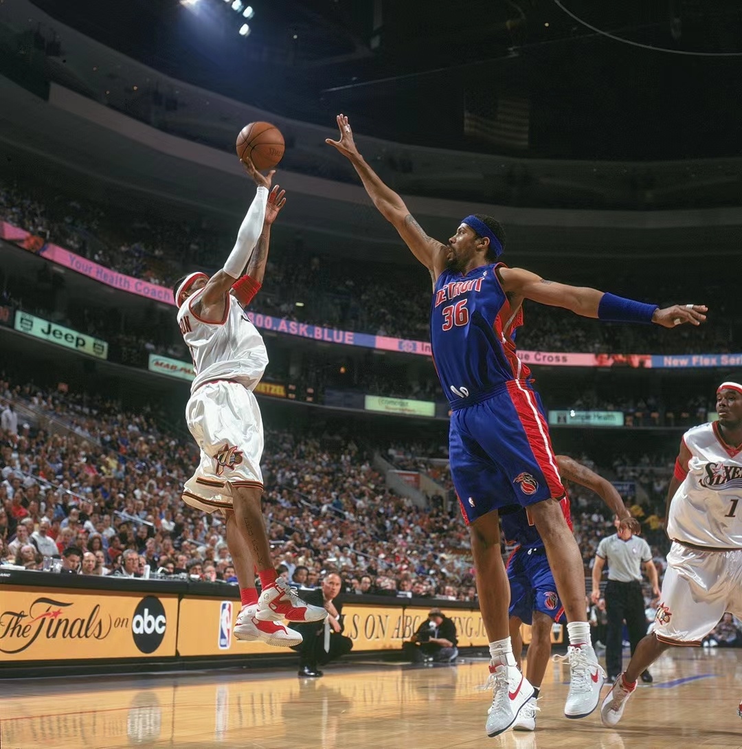 记者：19岁巴西前锋艾莉森渴望加盟维拉，后者报价超1000万镑（记者：19岁巴西锋线新星艾莉森心仪阿斯顿维拉，报价已超1000万英镑）