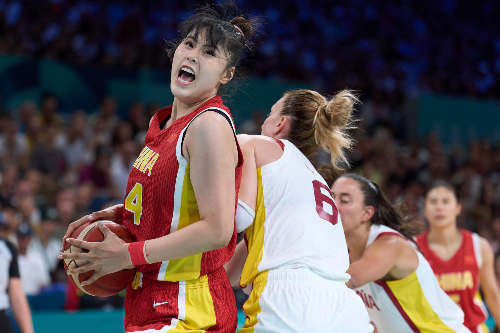 D站米兰哥第11集：前场逼抢的形同虚设和缺少核心的无可奈何（D站米兰哥第11集：前场逼抢如同摆设，核心缺位的无奈）