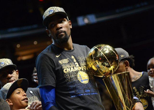 NBA球员赛季数据排行榜（NBA赛季球员数据榜）