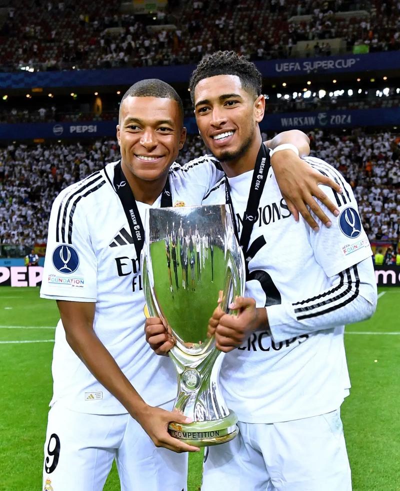 希勒：阿森纳将会打破英超单赛季最少失球纪录（希勒看好阿森纳刷新英超单季最少失球纪录）