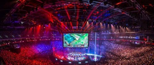 持着高水平 持着高水平